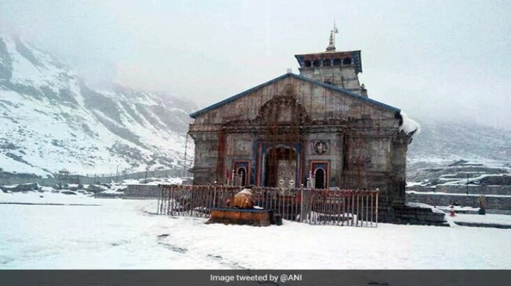 Kedarnath temple snowfall