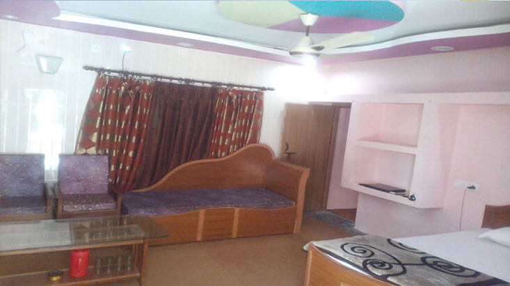 Hotel Devbhoomi, Barkot